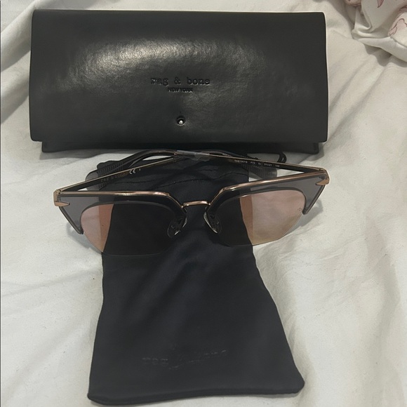 NWB Rag & Bone Black and Gold Sunglasses with Case - Picture 1 of 4